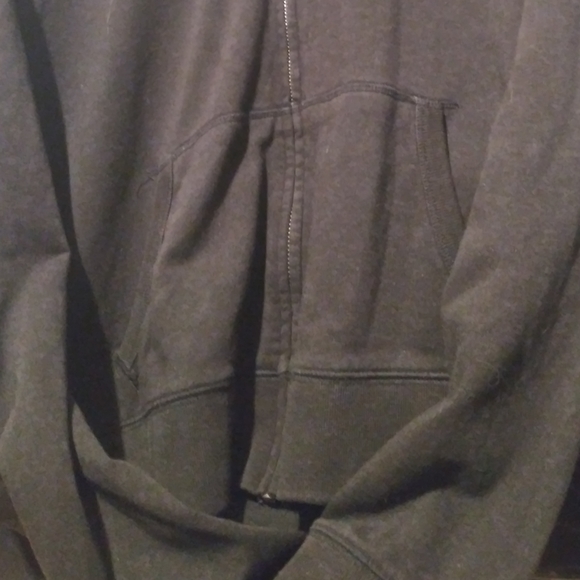 Large victoria secret pink is it hot in here or - Picture 2 of 6